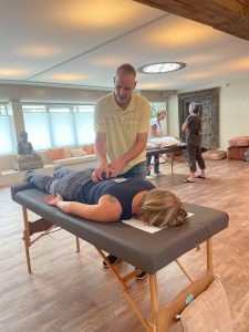 body stress release versus massage en chiropractie therapieën
